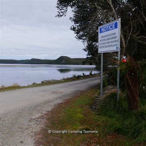 free camping strahan tasmania.